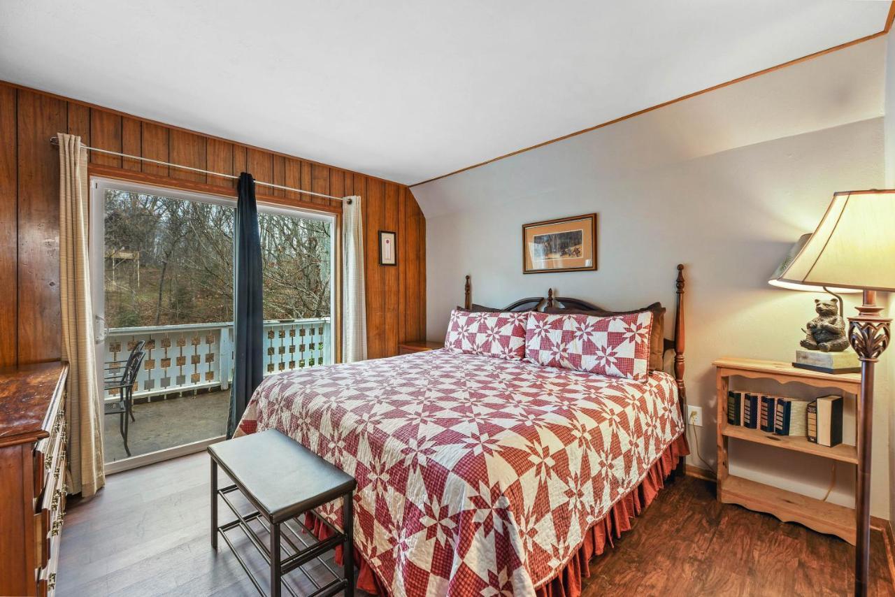Smokystays Private Pool Chalet Gatlinburg Exterior foto
