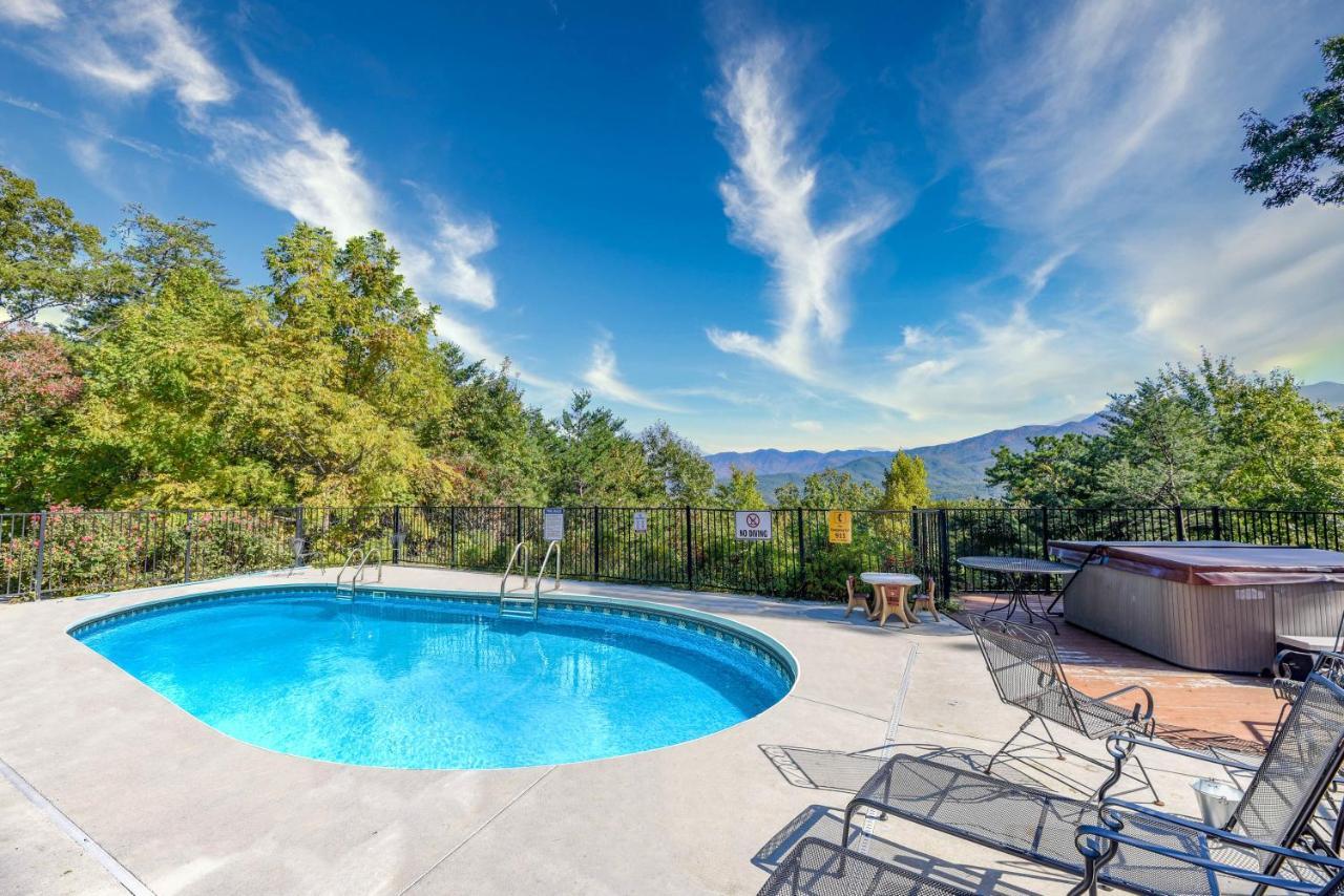 Smokystays Private Pool Chalet Gatlinburg Exterior foto